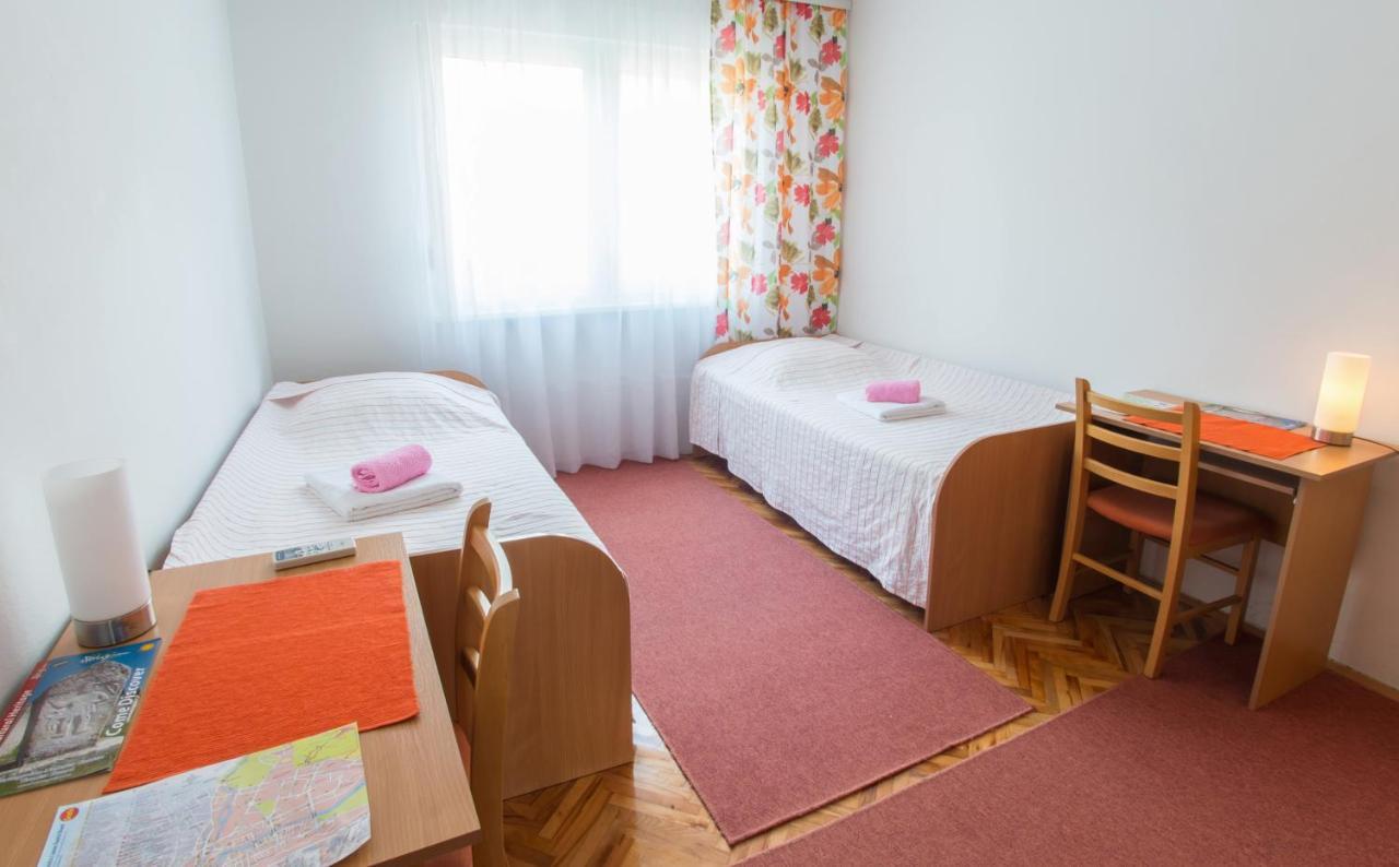 Guest House Agava Мостар Екстериор снимка